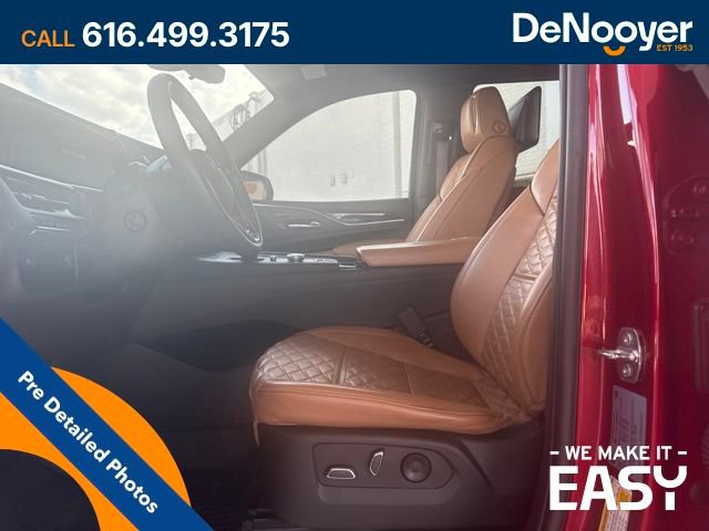Used 2023 Cadillac Escalade Premium Luxury w/ LPO, Radiant Package AWD/4WD image 13