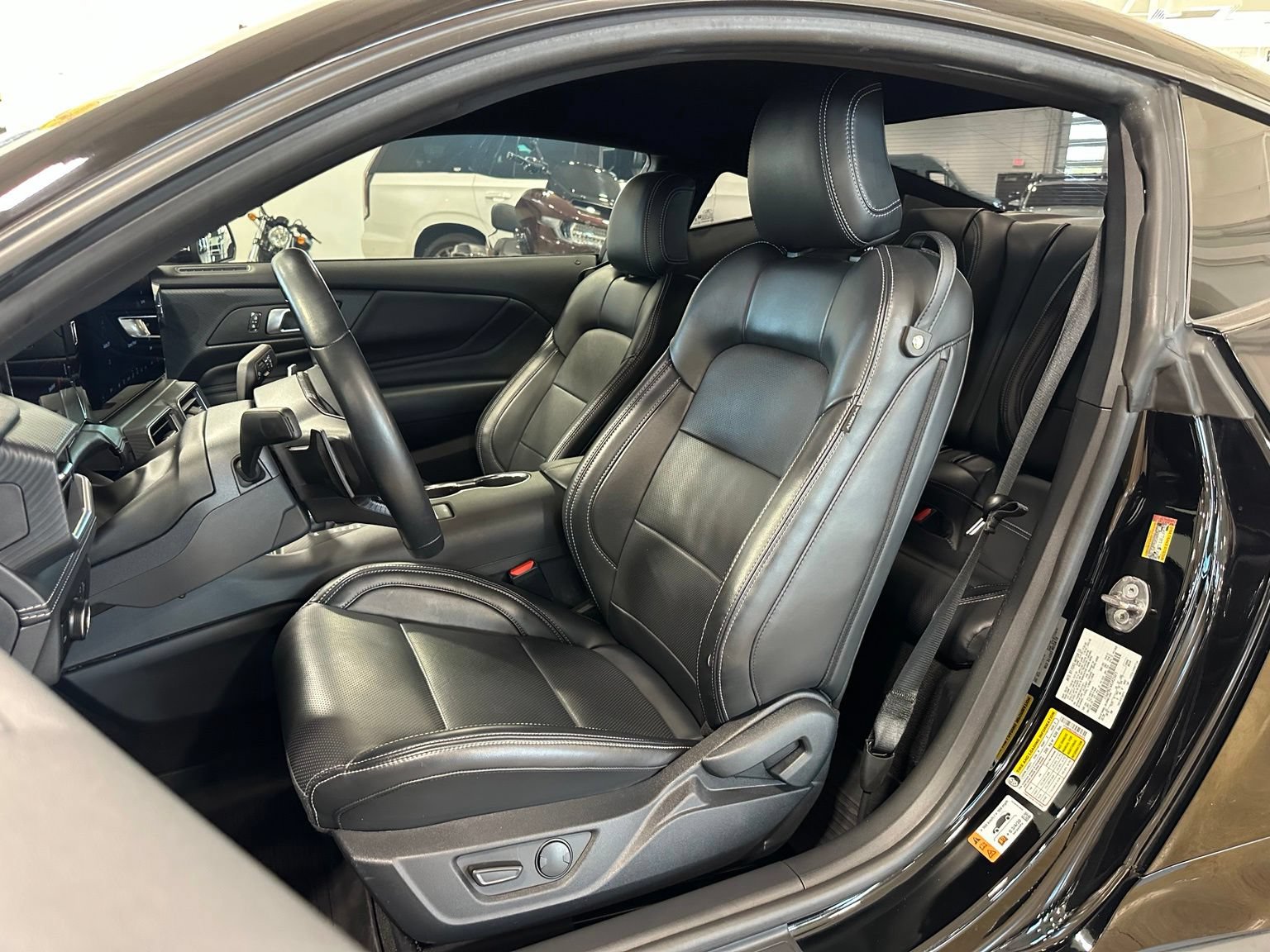 Used 2024 Ford Mustang GT Premium RWD image 13