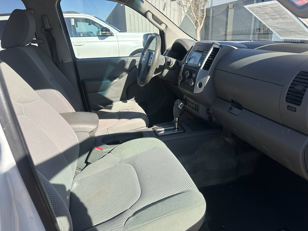 Used 2017 Nissan Frontier SV w/ SV Value Truck Package image 11