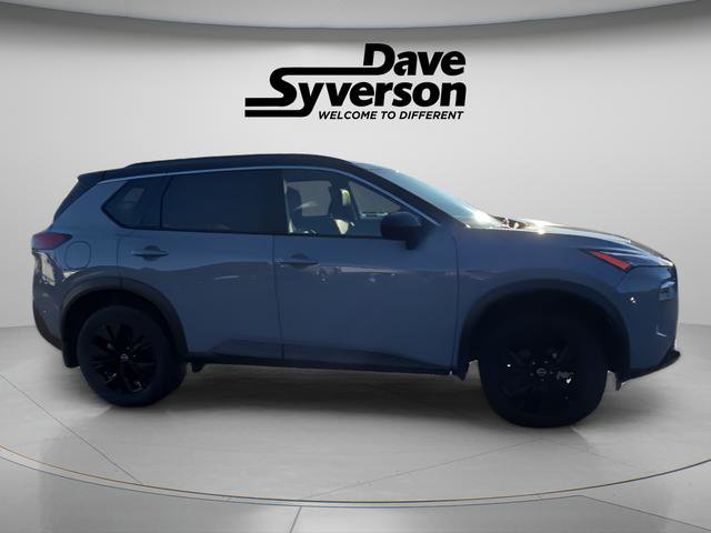 Used 2023 Nissan Rogue SV w/ SV Premium B Package image 6