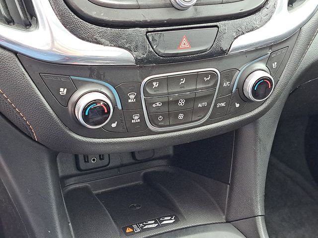 Used 2018 Chevrolet Equinox Premier image 16