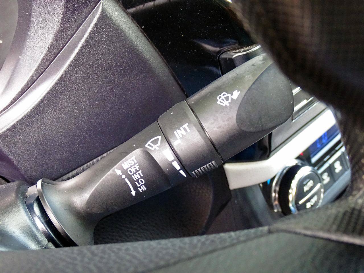 Used 2014 Toyota Corolla LE FWD image 24