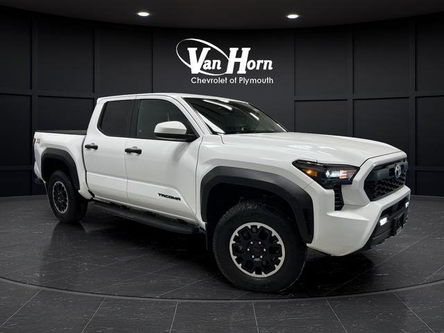 Used 2024 Toyota Tacoma TRD Off-Road image 1
