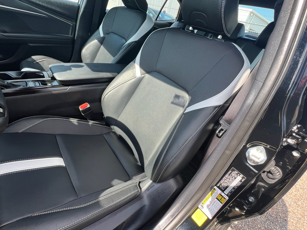 Used 2025 Toyota Camry SE FWD image 13