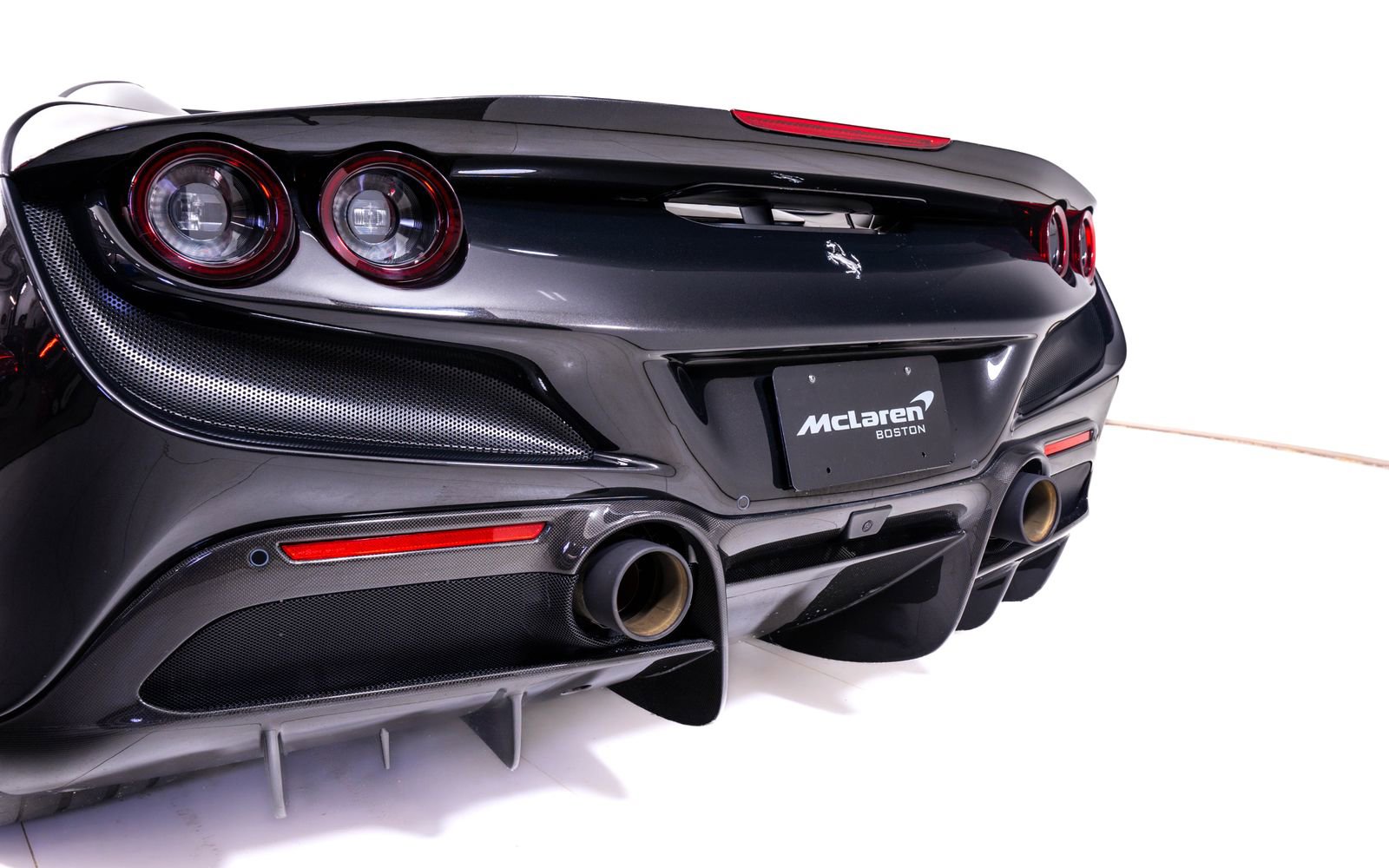 Used 2021 Ferrari F8 Tributo image 13