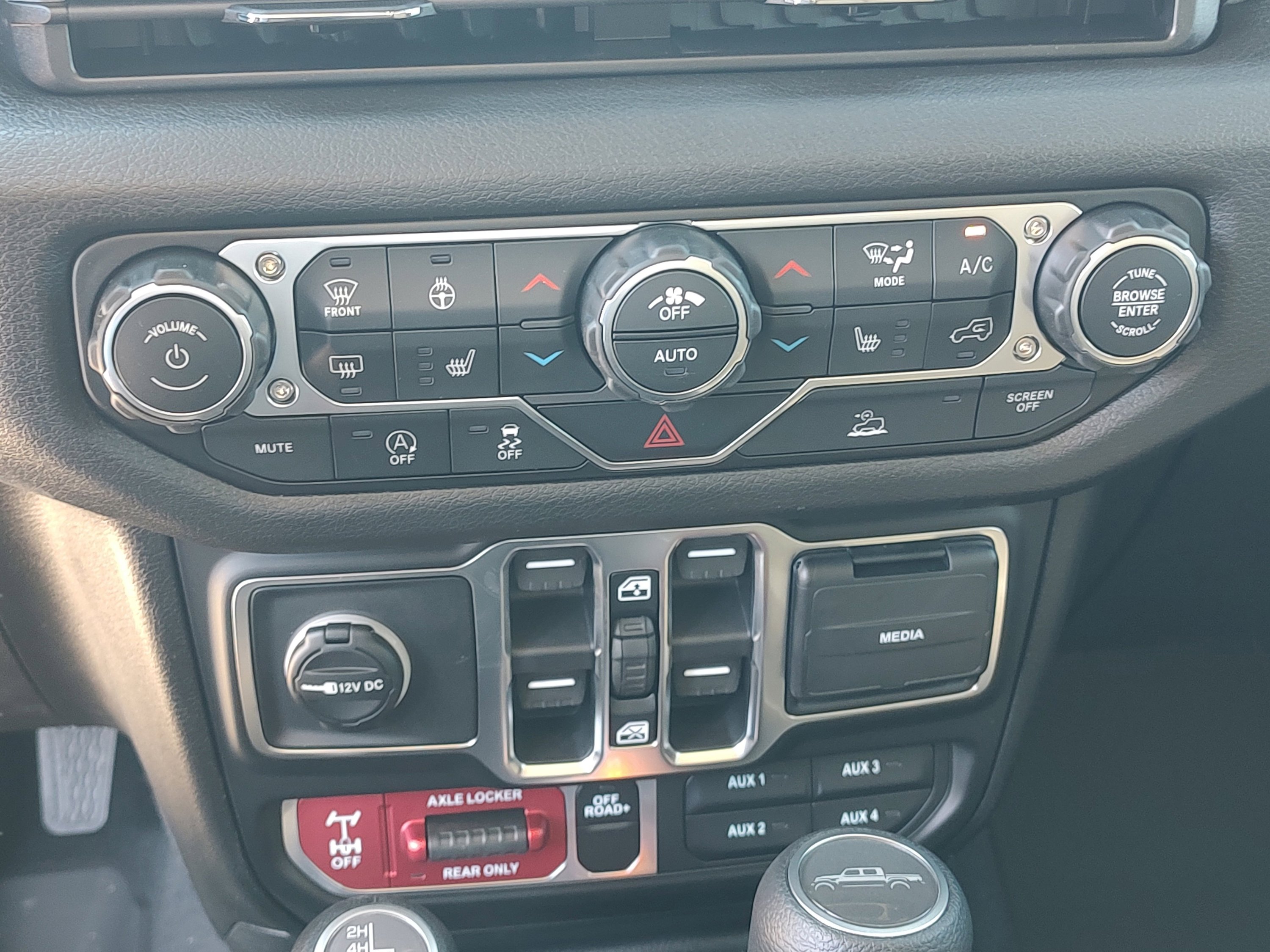 New 2026 Jeep Gladiator Willys AWD/4WD image 17