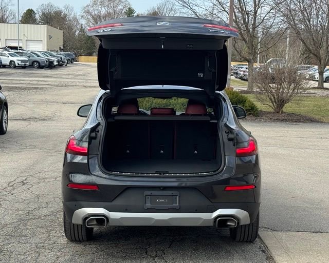 Certified 2025 BMW X4 xDrive30i w/ Premium Package image 33