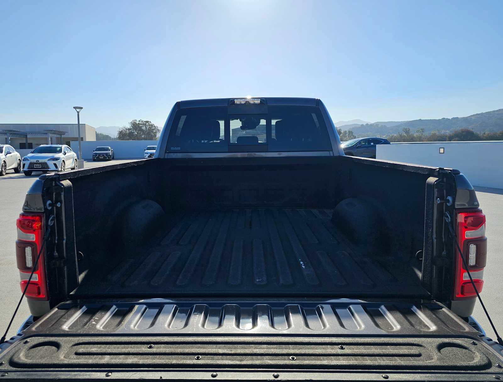 Used 2020 RAM 2500 Limited image 17