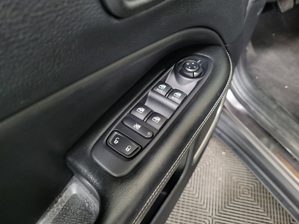 Used 2021 Jeep Compass Latitude AWD/4WD image 27