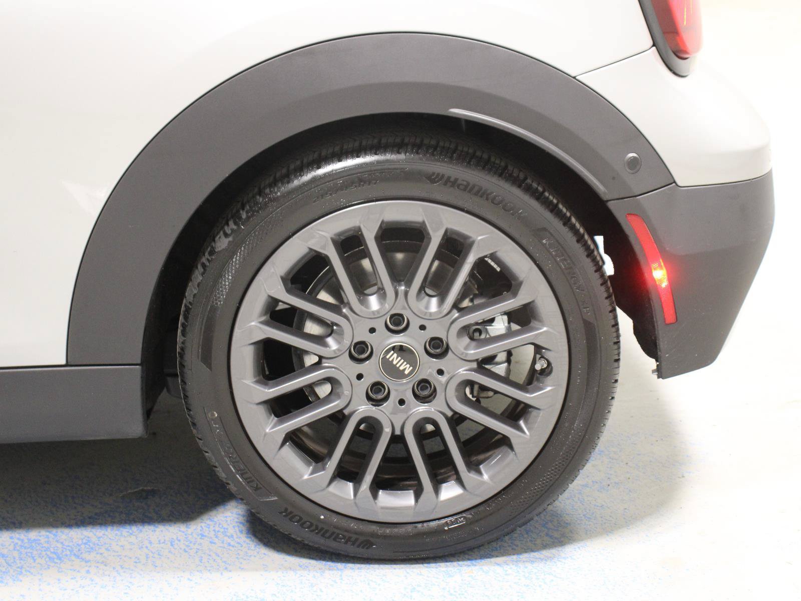 Certified 2026 MINI Cooper S FWD image 32