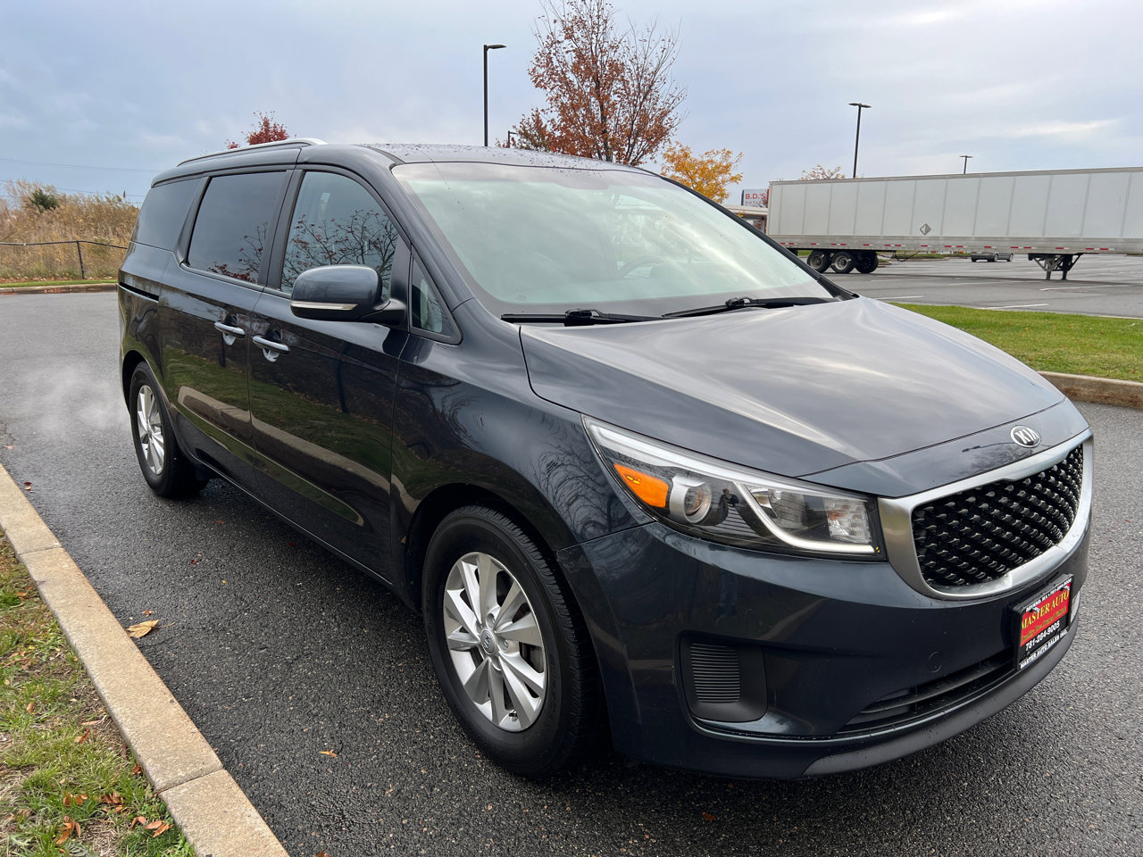 Used 2016 Kia Sedona LX w/ LX Convenience Package image 7