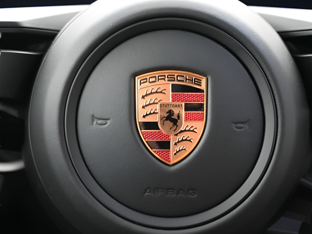 New 2025 Porsche Macan 4 Electric AWD/4WD image 23