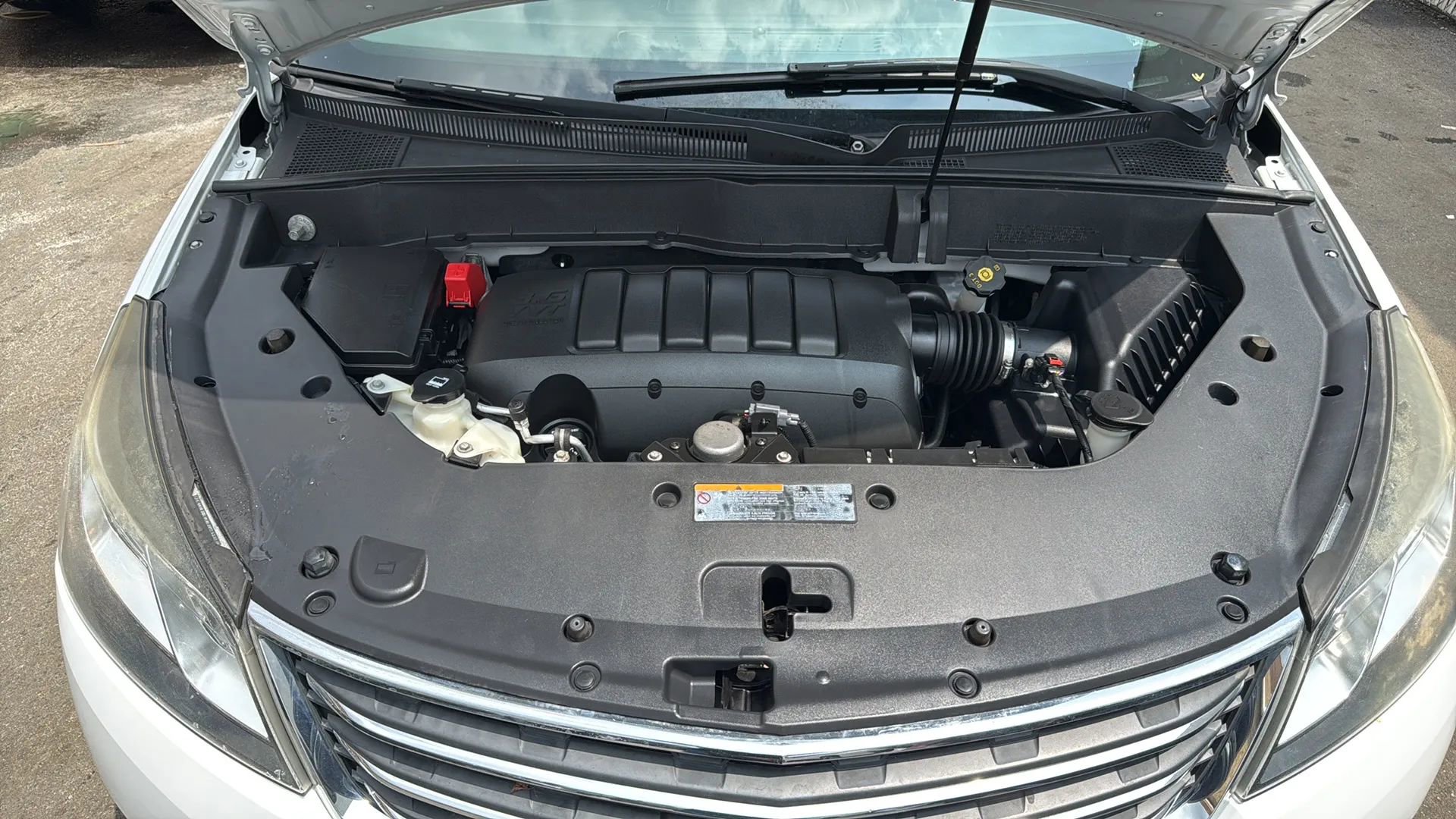 Used 2017 Chevrolet Traverse LT w/ Style and Technology Package image 23