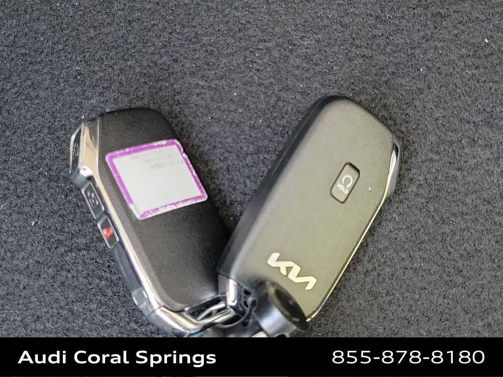 Used 2023 Kia Sorento S w/ Panoramic Sunroof Package FWD image 28