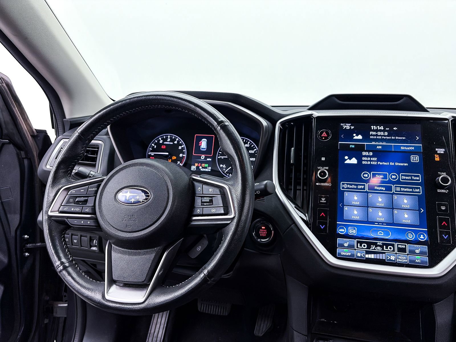 Used 2023 Subaru Ascent Limited image 3