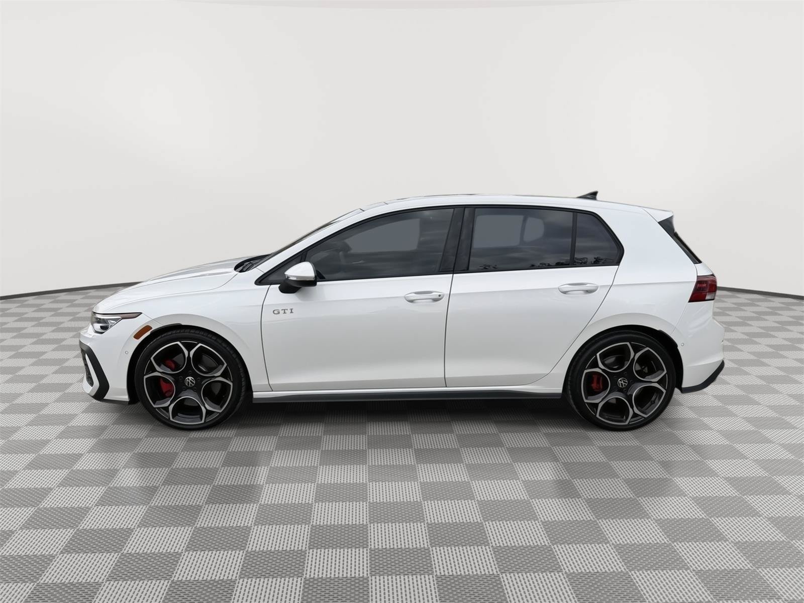 Used 2025 Volkswagen GTI Autobahn FWD image 4
