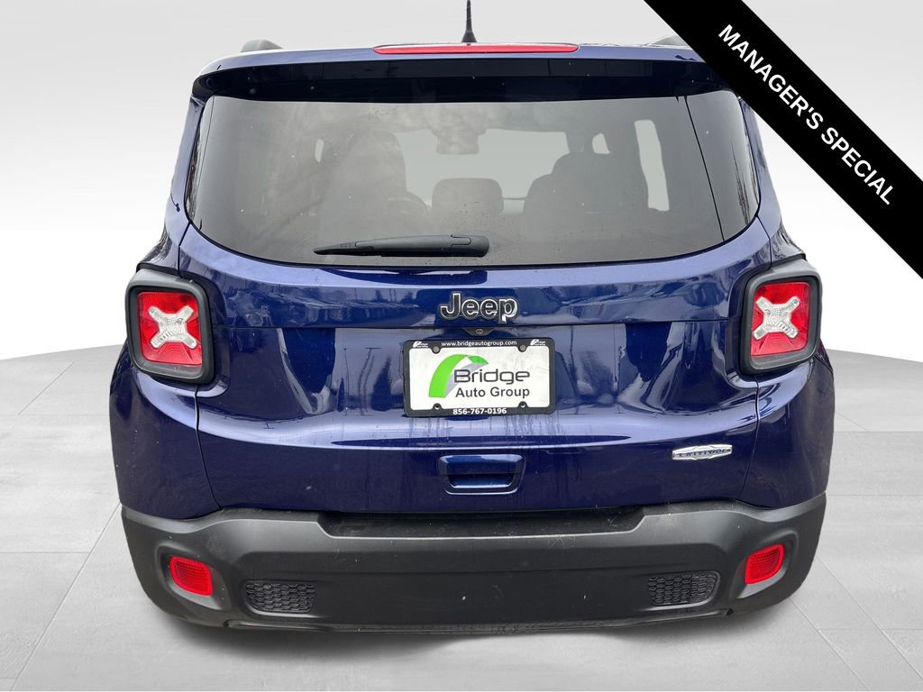 Used 2020 Jeep Renegade Latitude AWD/4WD image 6