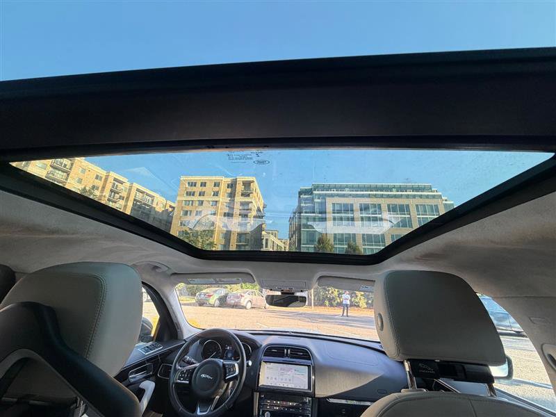 Used 2019 Jaguar F-PACE Prestige AWD/4WD image 30