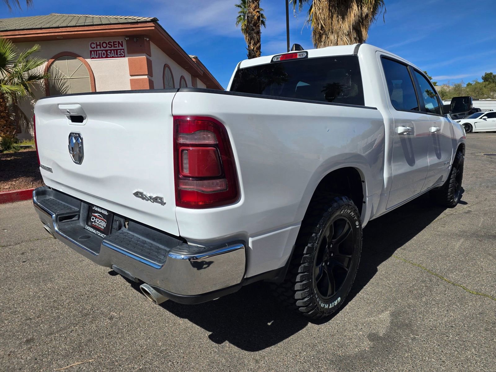 Used 2024 RAM 1500 Laramie AWD/4WD image 7