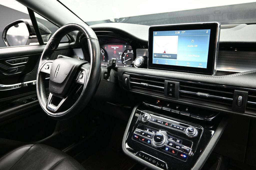 Used 2022 Lincoln Corsair AWD w/ Premium Package image 15