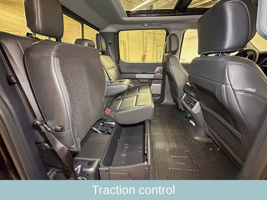 New 2026 Ford F350 Lariat w/ Black Appearance Package image 4
