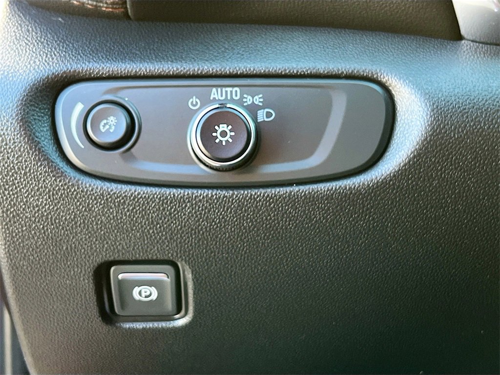 Used 2024 Chevrolet Blazer Premier w/ Driver Confidence II Package image 10