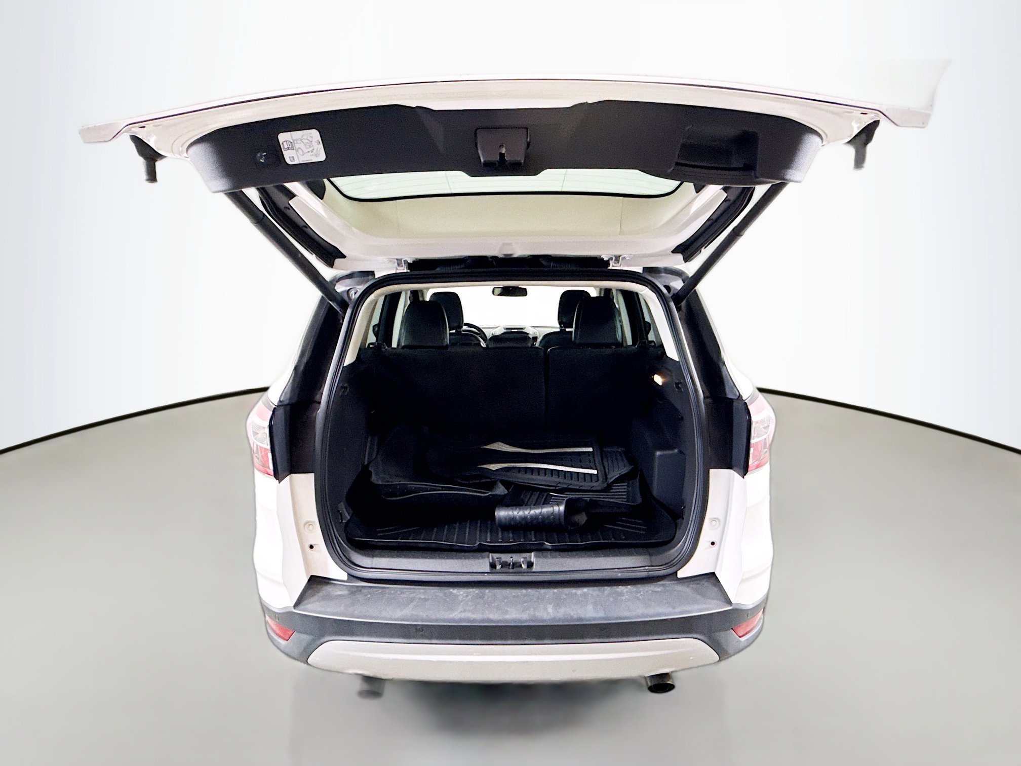 Used 2018 Ford Escape Titanium image 24