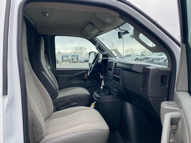 New 2025 Chevrolet Express 3500 w/ Power Convenience Package image 25