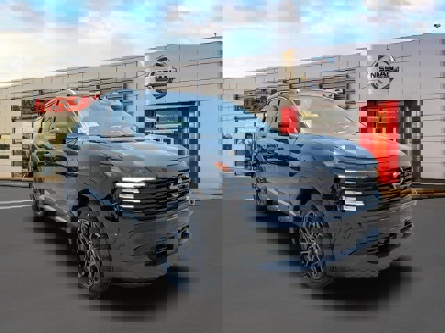 New 2025 Nissan Kicks SR w/ SR Premium Package