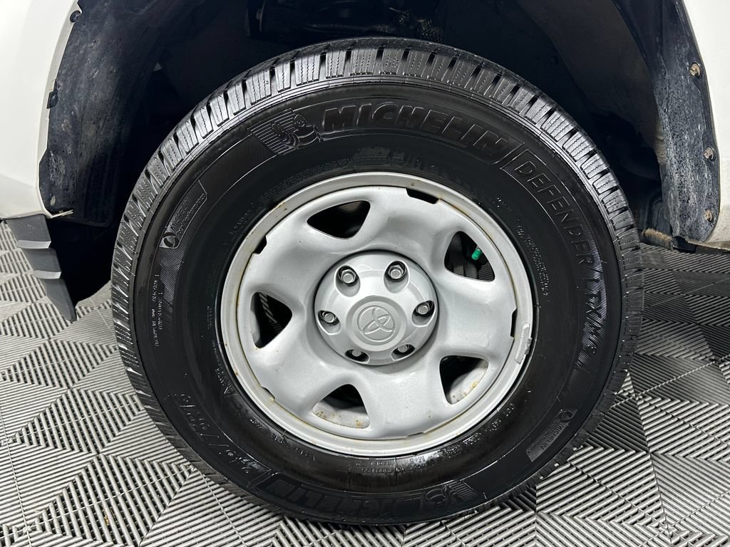 Used 2022 Toyota Tacoma SR AWD/4WD image 12
