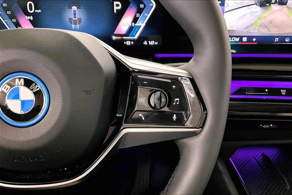 Used 2025 BMW i5 xDrive40 w/ Premium Package image 12