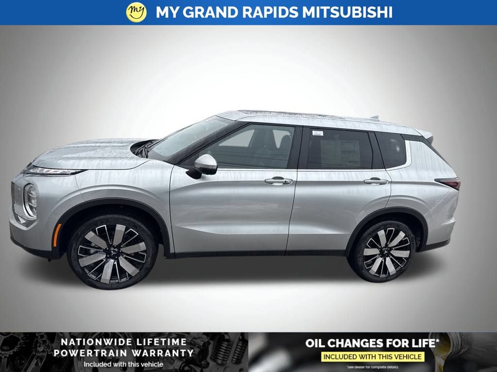 New 2026 Mitsubishi Outlander SE AWD/4WD image 5