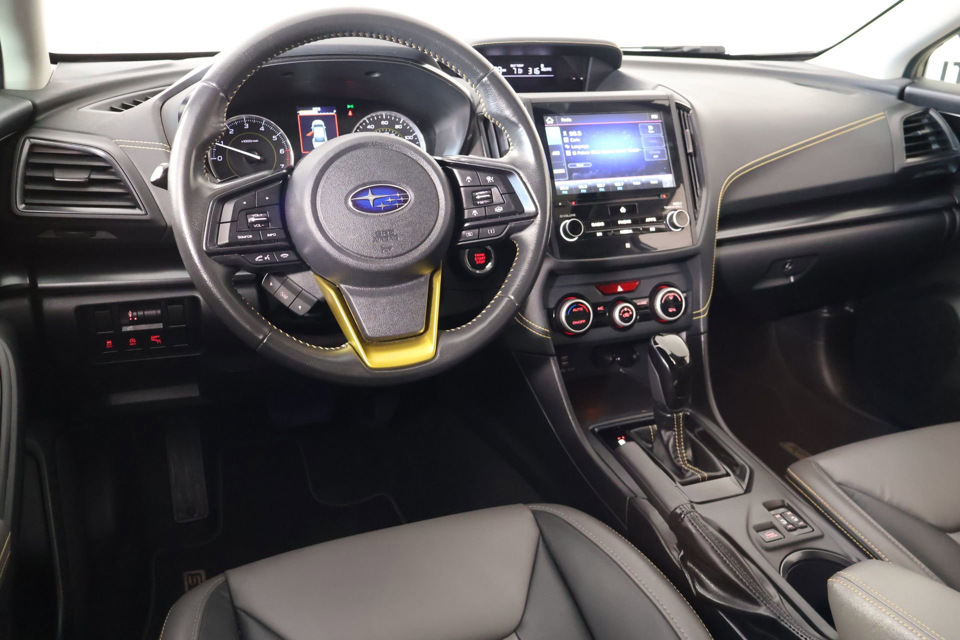 Used 2023 Subaru Crosstrek 2.5i Sport AWD/4WD image 2