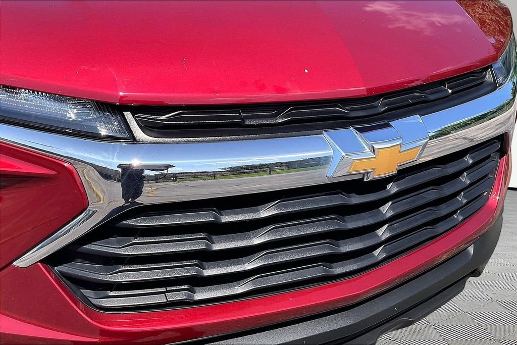 Used 2024 Chevrolet TrailBlazer LS w/ LS Convenience Package AWD/4WD image 35