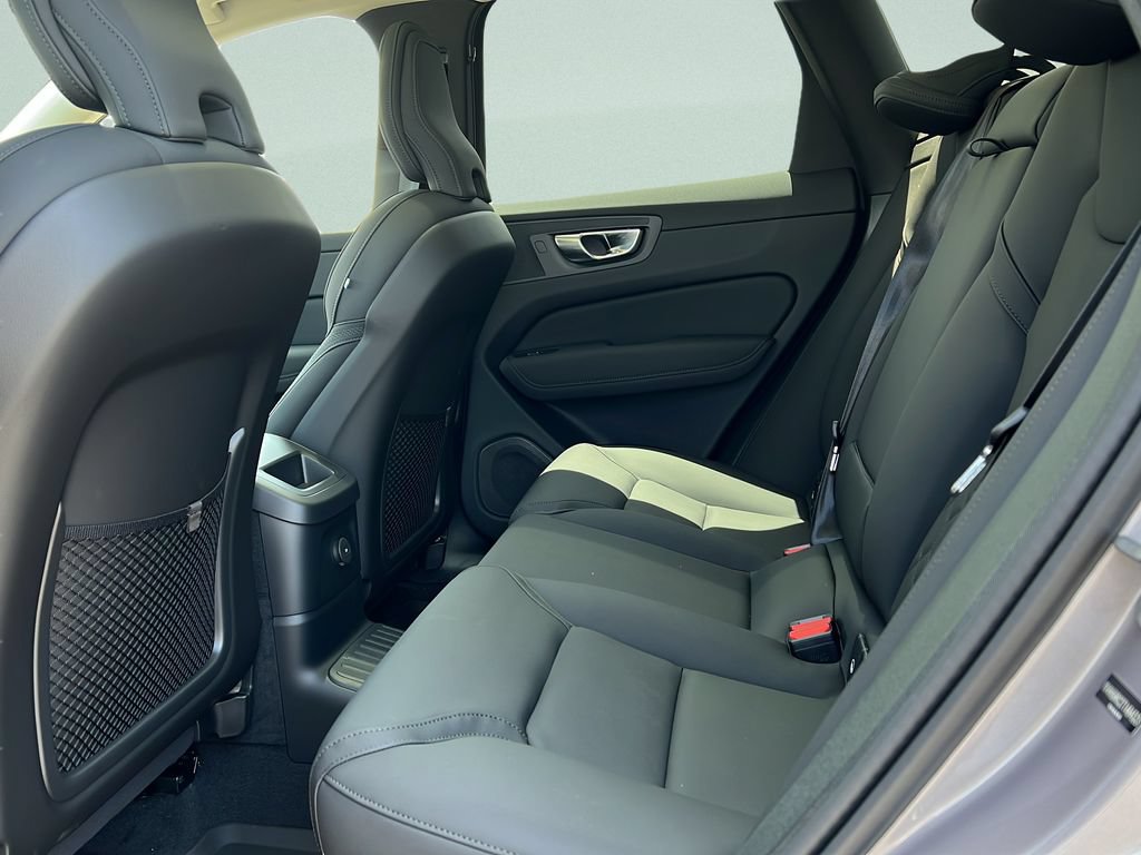 New 2026 Volvo XC60 T8 Plus AWD/4WD image 12