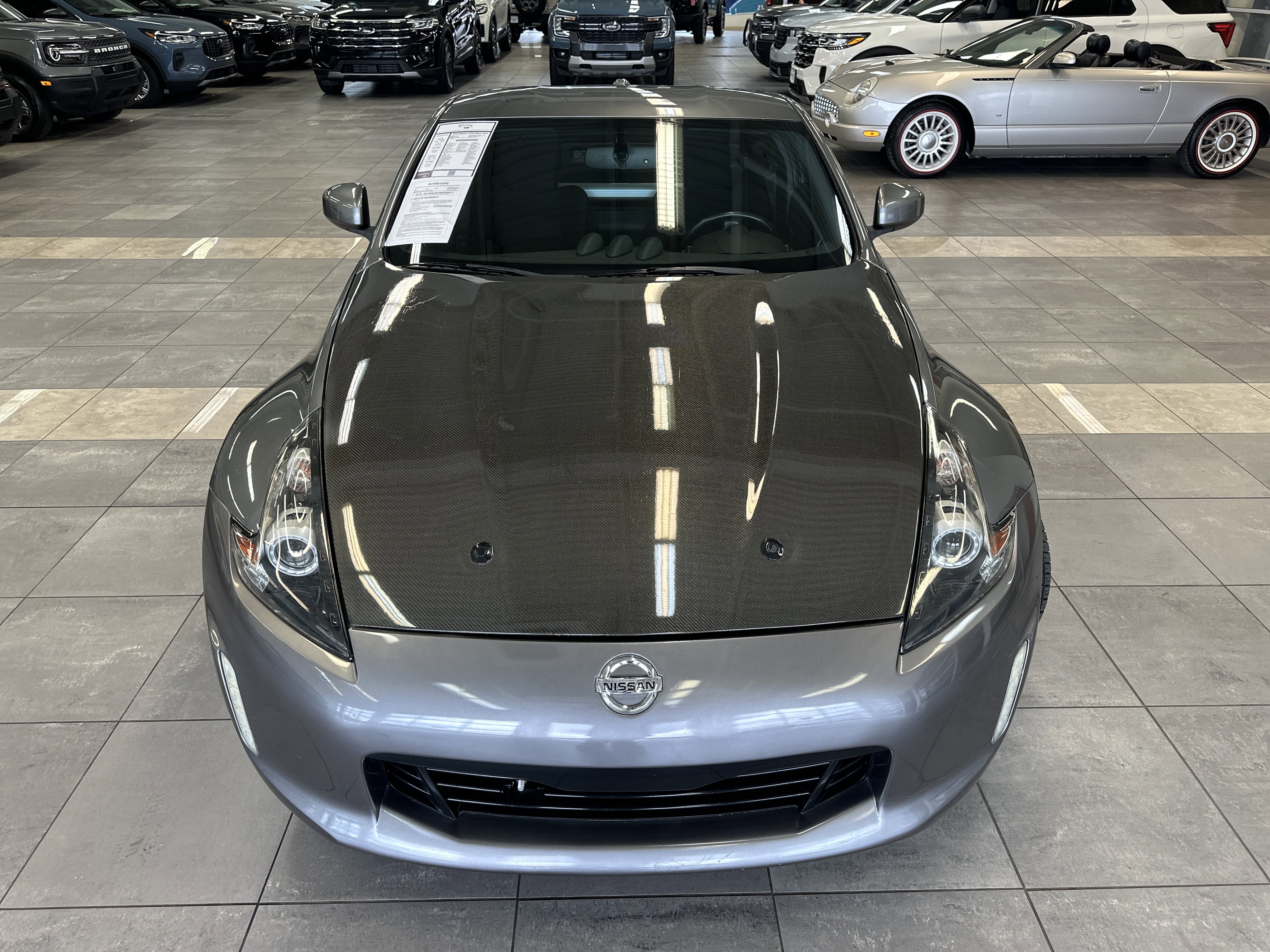 Used 2018 Nissan 370Z w/ Sport Package image 16