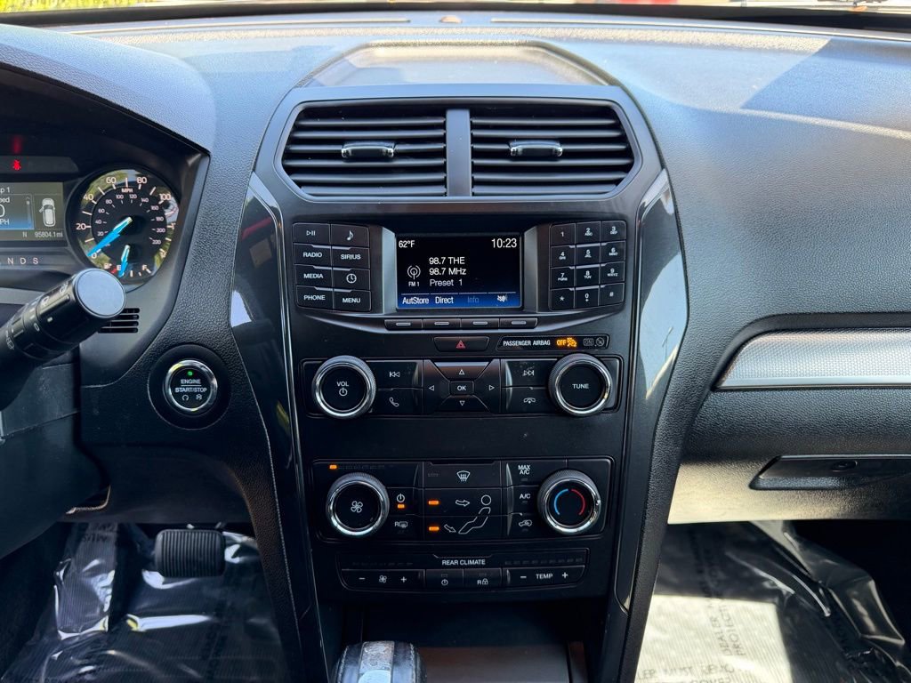 Used 2018 Ford Explorer XLT AWD/4WD image 21