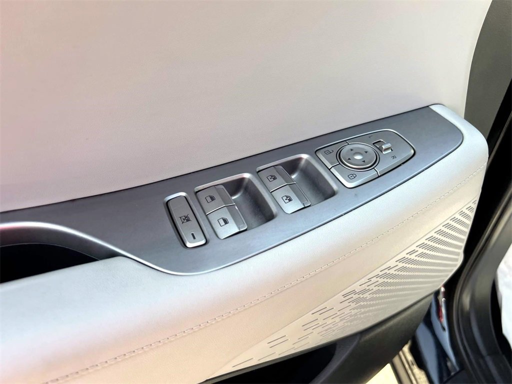 Certified 2022 Hyundai Palisade SE image 14