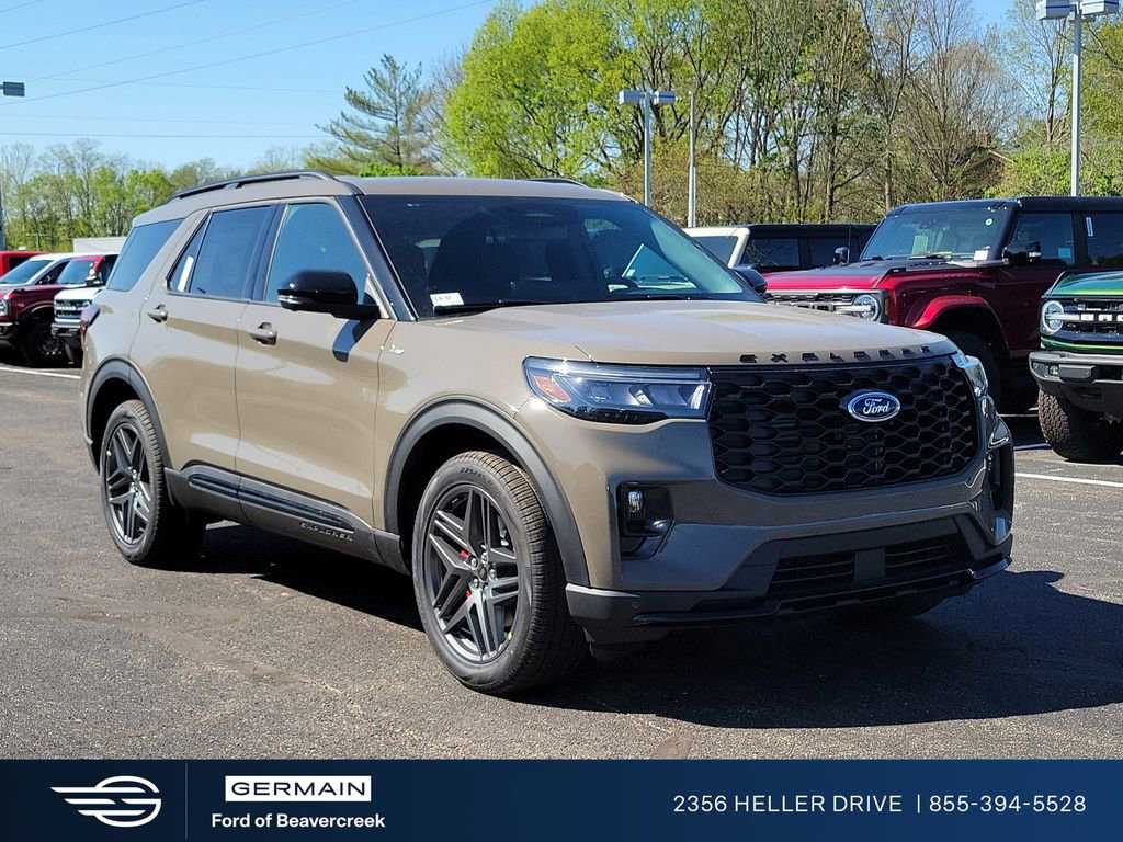 New 2026 Ford Explorer ST-Line w/ ST-Line Street Pack AWD/4WD image 1