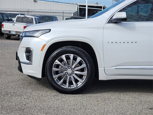 Used 2023 Chevrolet Traverse Premier image 9
