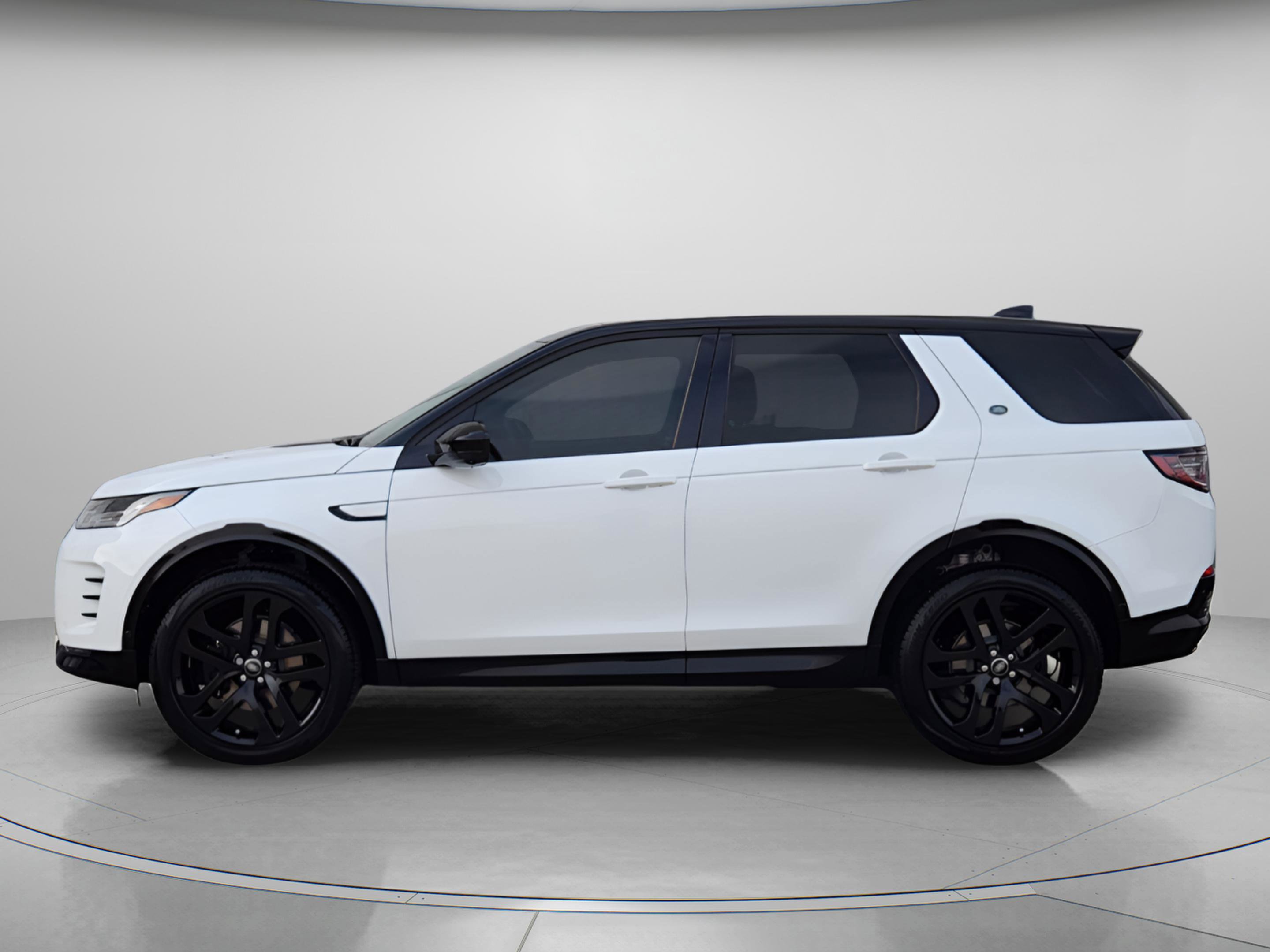 New 2025 Land Rover Discovery Sport Dynamic SE AWD/4WD image 3