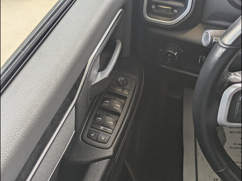 Used 2022 RAM 2500 Big Horn w/ Level A Equipment Group AWD/4WD image 28