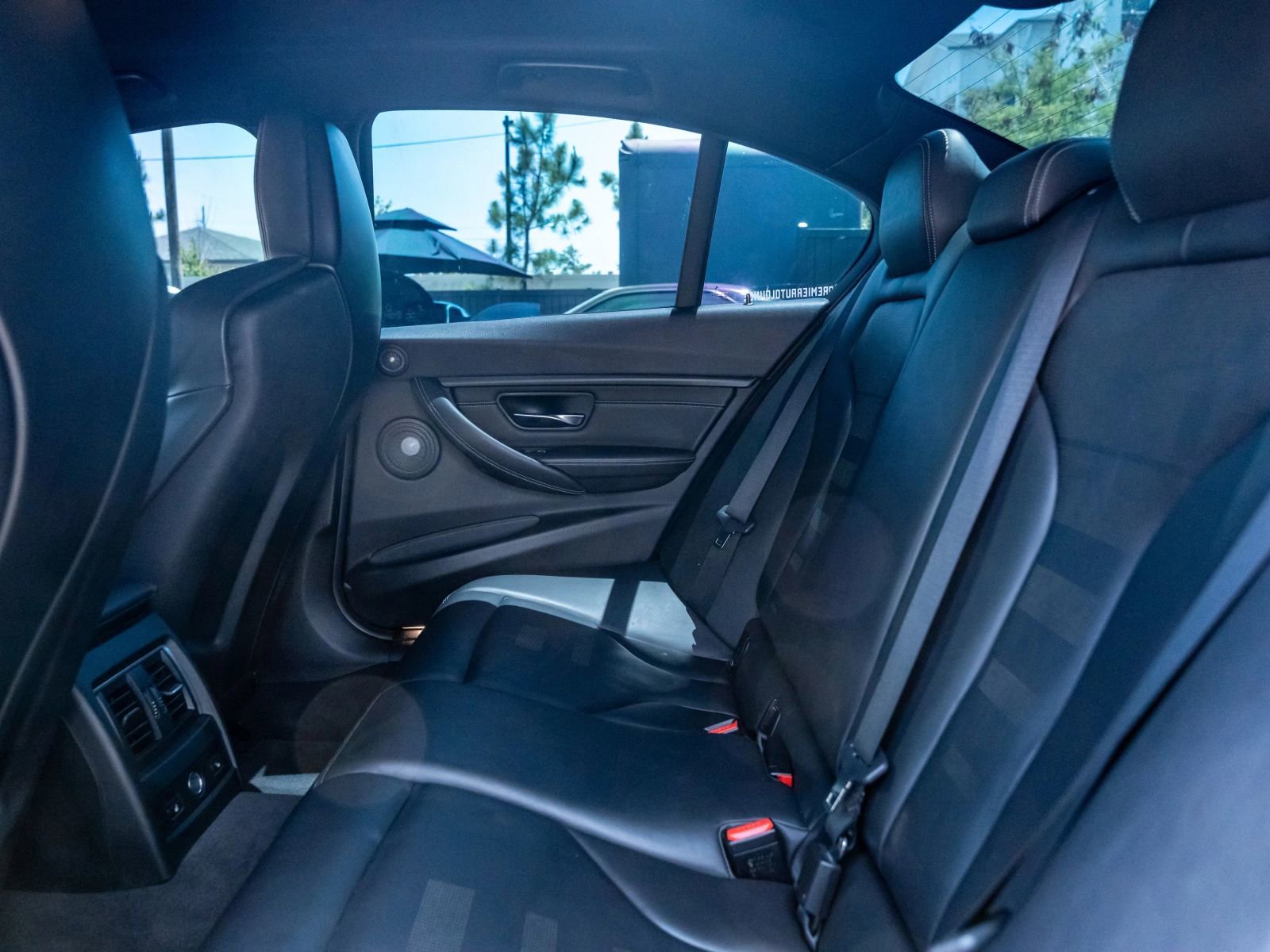 Used 2016 BMW M3 RWD image 43