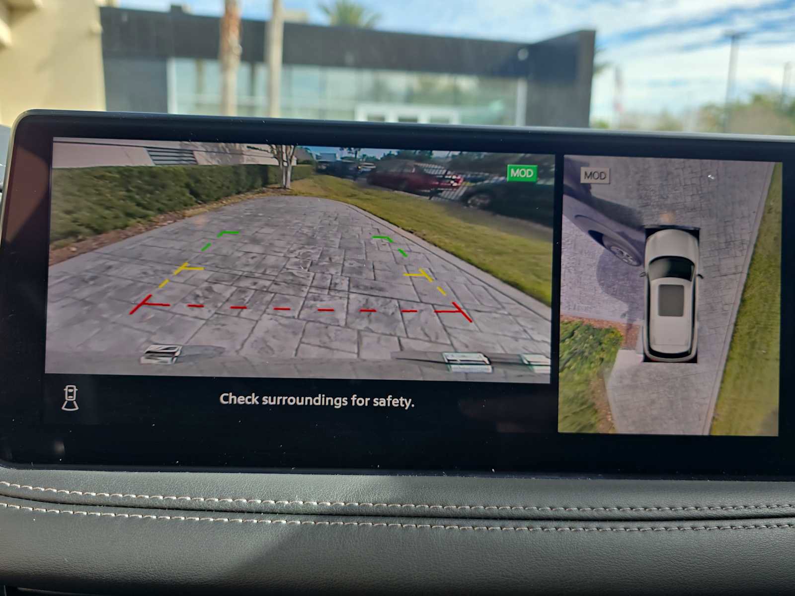 Certified 2024 INFINITI QX60 Luxe image 21