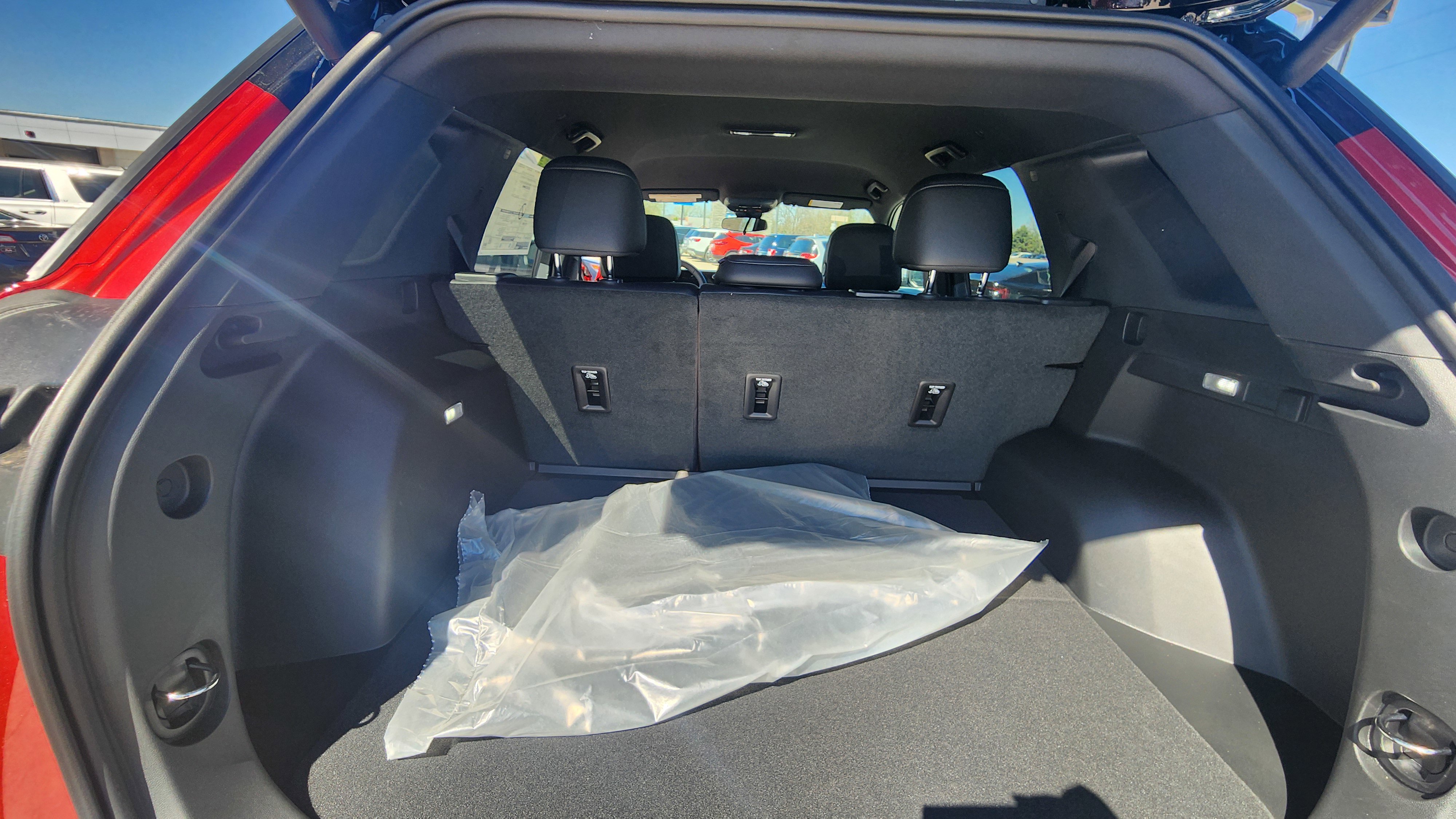 New 2026 Chevrolet Equinox LT w/ Convenience Package II AWD/4WD image 20