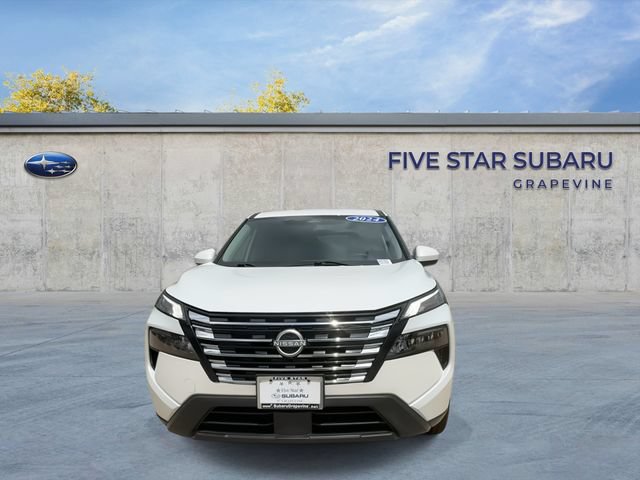 Used 2024 Nissan Rogue SV FWD image 3