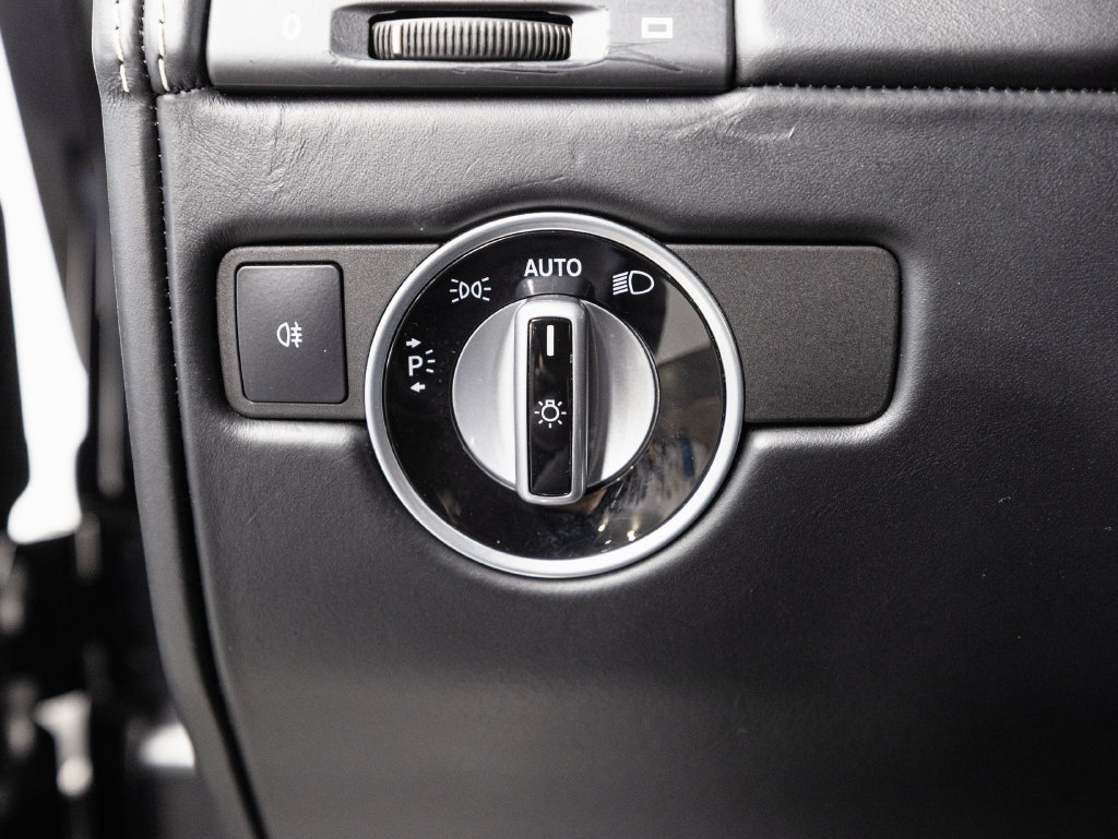 Used 2017 Mercedes-Benz G 550 Squared image 9