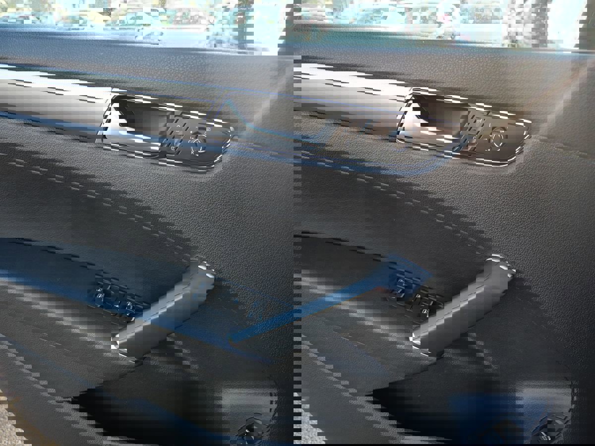 Used 2017 Volkswagen Passat 1.8T R-Line image 14