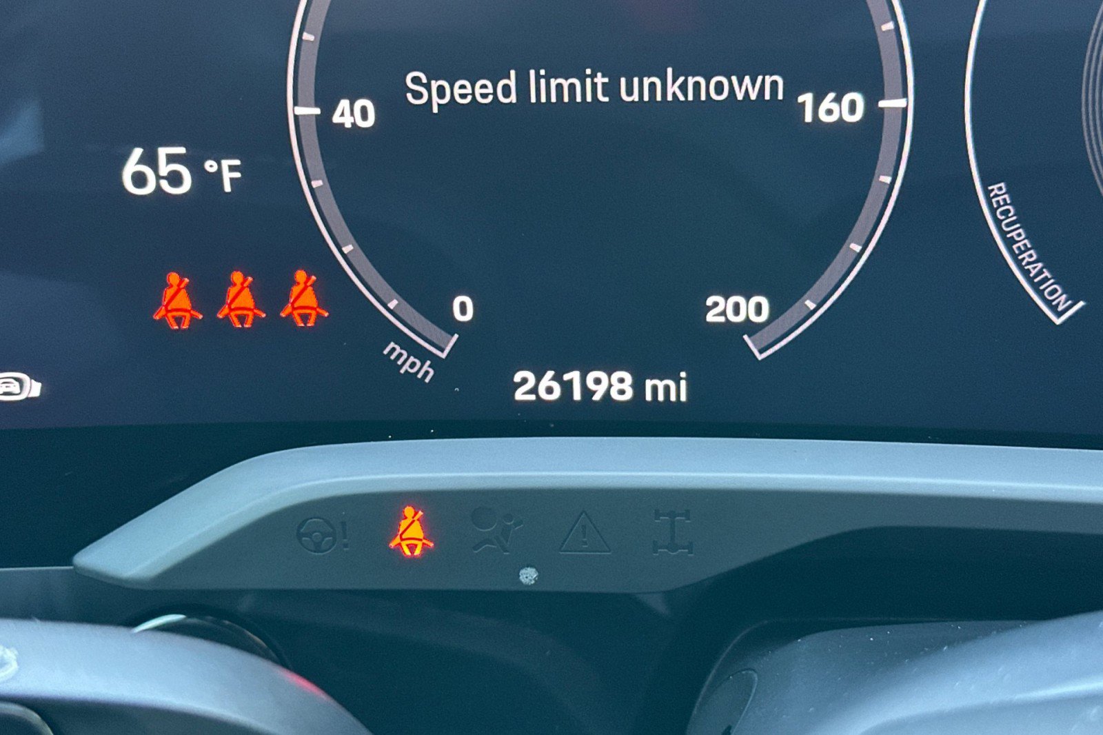 Used 2022 Porsche Taycan image 25