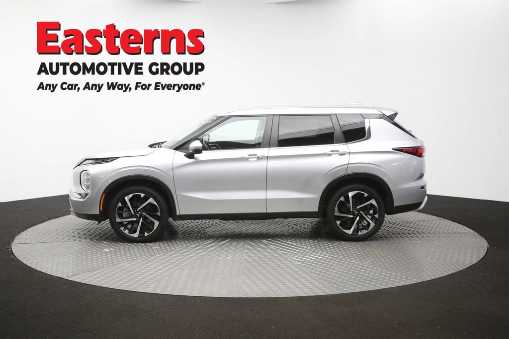 Used 2024 Mitsubishi Outlander SE FWD image 62